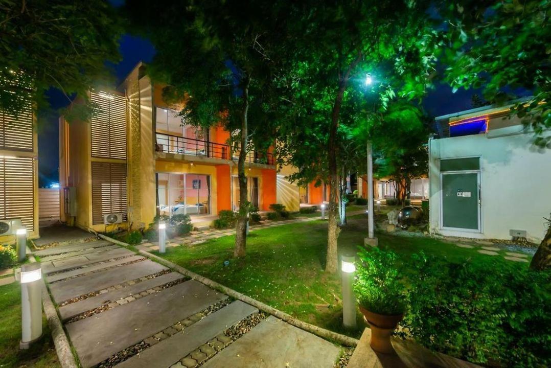 Bangkok.Grand.Resort بان بانغ بو المظهر الخارجي الصورة